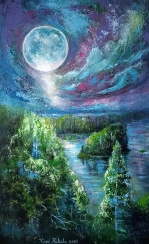 iso kuutamo järven yllä.